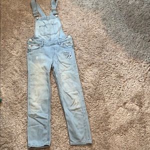 Overalls with heart details